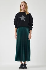 Happiness İstanbul Women's Emerald Green Shiny Finish Pleated Knitted Skirt