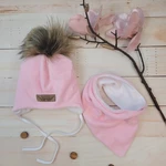 Zimní dvouvrstvá čepice na zavazování s bambulí z kožešinky + šátek Z&amp;Z, růžová, vel. 56-62 (0-3m)