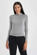DEFACTO Slim Fit Turtleneck Long Sleeve T-Shirt