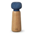 Młynek do przypraw z drewna dębowego z ciemnoniebieskim porcelanowym detalem Kähler Design Hammershoi, wys. 17,5 cm