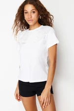 Trendyol White Accessory Collar Detailed Regular Knitted T-Shirt