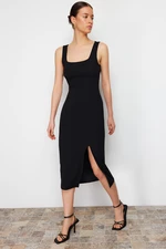Trendyol černé přiléhavé šaty s rozparkem, čtvercovým výstřihem a elastickým pleteným midi tužkovým střihem