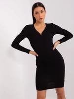 BASIC FEEL GOOD Black dress with a padded neckline
