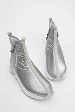 Marjin Dámské sportovní boty s tlustou podrážkou, kamínky a zipem Cunes Stříbrné