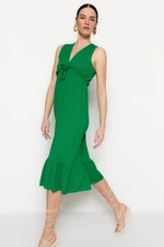 Trendyol zelený volán s výstrihom do V detailný áčkový midi pletené šaty