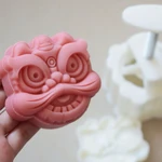 1Pcs Mooncake Mold Dancing Lion Shape DIY Baking Tools 50/75g Kitchen Supplies Hand-Pressure ABS Cake Decoration Mold