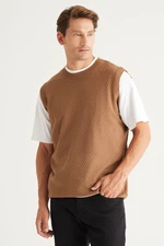 ALTINYILDIZ CLASSICS Men's Mink Standard Fit Normal Cut Crew Neck Sweater. ALTINYILDIZ CLASSICS Men's Mink Standard Fit Normal Cut Crew Neck Sweater.