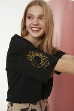 Koszulka damska Trendyol Sun&amp;Moon embroidery