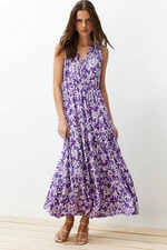 Trendyol Tmavo fialové kvetinové áčkové šaty s výstrihom do V bez rukávov z polyesteru maxi dĺžky.