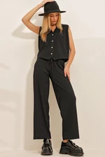 Trend Alaçatı Stili Women's Black V-Neck Gold Button Detailed Vest And Pants Double Suit