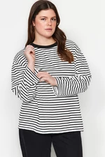 Trendyol Curve Black and White Striped Slim Knitted Sweatshirt
