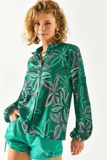 Olalook Women's Emerald Green loose fit blouse with a large collar and buttons