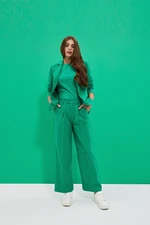 Trousers with wide legs
