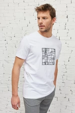 ALTINYILDIZ CLASSICS Men's White Slim Fit Slim Fit Crew Neck Cotton Printed T-Shirt.