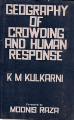Geography of Crowding and Human Response