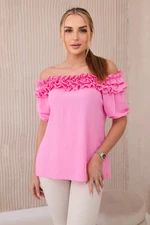 Spanish blouse with a small ruffle of light pink color