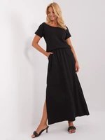 Casual black maxi dress with slit