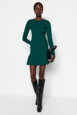 Trendyol Emerald Green Mini Dzianinowa Sukienka Z Okrągłym Dekoltem Trendyol Emerald Green Mini Dzianinowa Sukienka Z Okrągłym Dekoltem