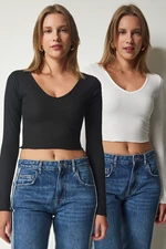 Happiness İstanbul Women's Black and White V-Neck 2-Pack Crop Knitted Blouse