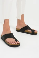 Fox Shoes Women's Black Slippers