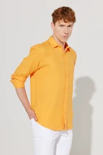 AC&Co / Altınyıldız Classics Men's Orange Comfort Fit Wide Cut, Classic Collar 100% Cotton Muslin Shirt.