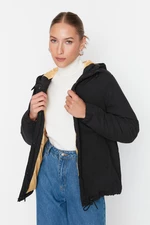 Trendyol čierny nafukovací kabát s kapucňou