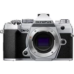 Systémový fotoaparát Olympus E-M5 Mark III, 20.4 Megapixel, stříbrná