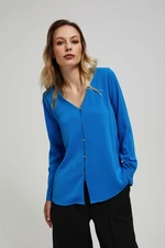 V-neck shirt with soft buttons