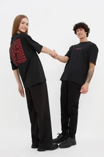 Trendyol Black Relaxed Crew Neck rövid ujjú mintás póló