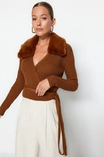 Trendyol Brown Faux für Detail Sweter z dzianiny