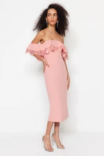 Trendyol halvány rózsaszín testhezálló szőtt flounce elegáns estélyi ruha