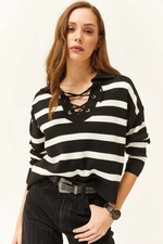 Olalook Women's Black Polo Neck Eyelet Detailed Thick Knitwear Sweater