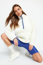 Biely pletený športový sveter z plyšu od Trendyol