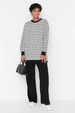Súprava pleteného svetra a nohavíc s čiernym geometrickým vzorom od Trendyol