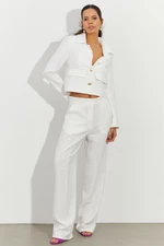 Fajne i seksowne damskie białe stylowe spodnie