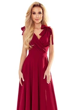 Long dress with neckline and tie at the shoulders Numoco