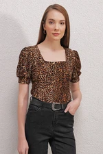 Bigdart 0409 Square Collar Knitted Blouse - C. Brown.