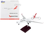 Airbus A330-300 Commercial Aircraft "Qantas Airways - Spirit of Australia" White with Red Tail "Gemini 200" Series 1/200 Diecast Model Airplane by Ge