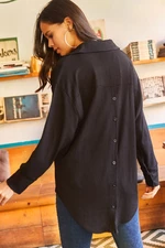 Dámská černá texturovaná oversized košile Olalook s knoflíky na zádech