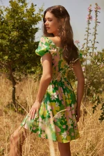 Trendyol zelená ozdoba na mini mini tkané kvetinové šaty Gippe