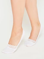 White socks Yups ax4142. R01
