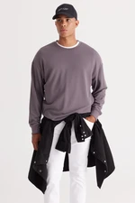 AC&Co / Altınyıldız Classics Men's Dark Gray Loose Fit Fleece Inside 3 Thread Crew Neck Jacquard Sweatshirt