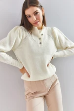 Bianco Lucci Women's Collar Stone Embroidered Knitwear Sweater