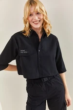 Bianco Lucci Women's Clamshell Crop Shirt