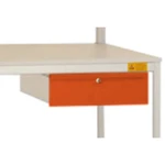 Manuflex LD4123.2001 Jednoduchá zásuvka ESD v červenooranžovej RAL 2001, so zámkom, ŠxHxH = 425 x 550 x 135 mm  N/A