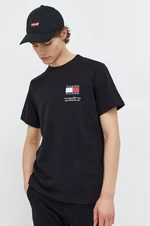 Bavlnené tričko Tommy Jeans pánsky,čierna farba,s potlačou,DM0DM18263