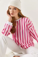armonika Women's Pink Striped Round Neck Oversized Sweatshirt
