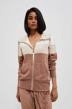 Zippered sweatshirt