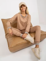 Women's camel tracksuit with hoodless sweatshirt
