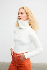 VATKALI Crop sweater with zip at neckline - Limited edition